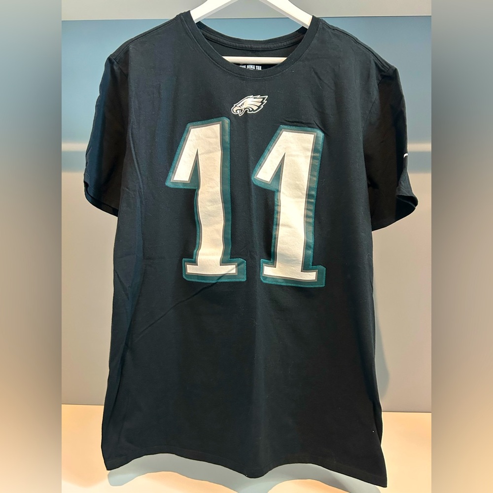 Nike Philadelphia Eagles tshirt. Size large. Number 11 Wentz. Good condition
